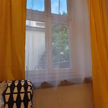 L-2 Center O&p Apartfamily * Krakkó