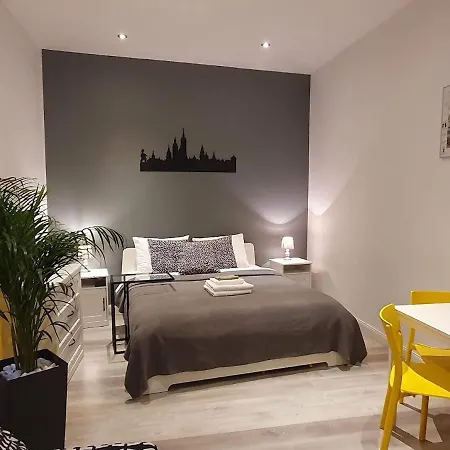 L-2 Center O&p Apartfamily Διαμέρισμα *