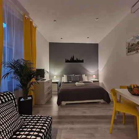 L-2 Center O&p Apartfamily Διαμέρισμα