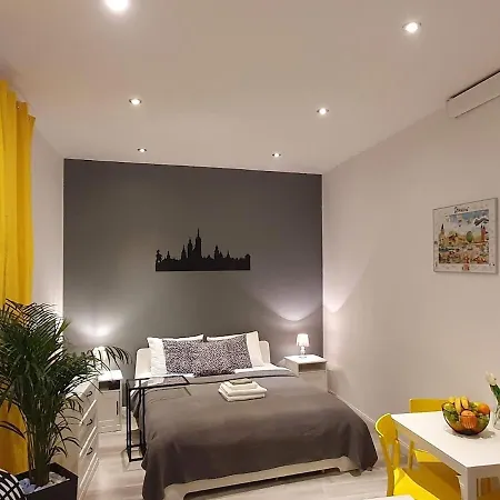 L-2 Center O&p Apartfamily Krakkó