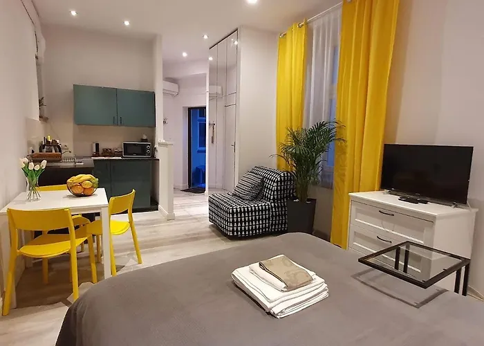 L-2 Center O&p Apartfamily