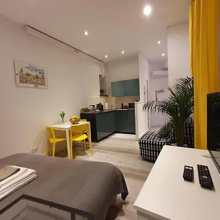 L-2 Center O&p Apartfamily Appartement